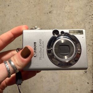 Canon PowerShot S410 Digital Camera - Sleek Silver